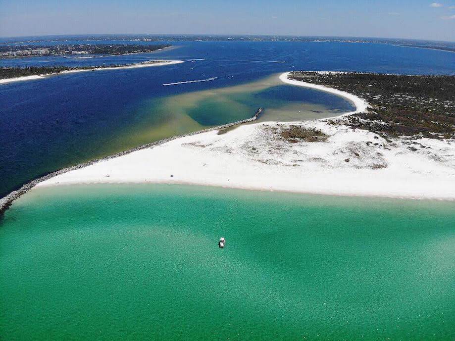 Vista aérea da Shell Island