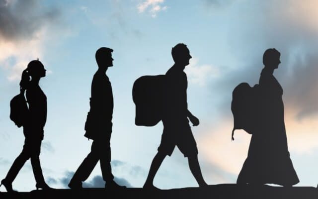 migrantes humanos shutterstock