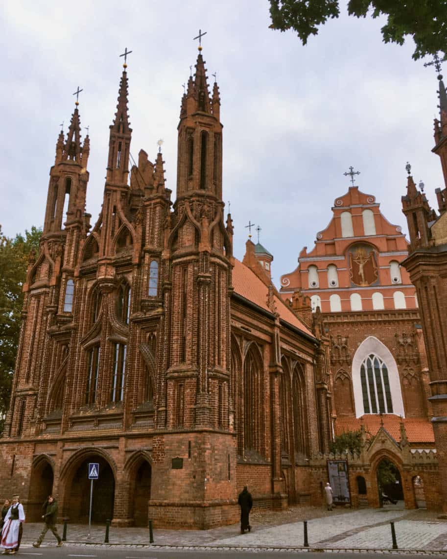 igreja de st anne em vilnius lituania