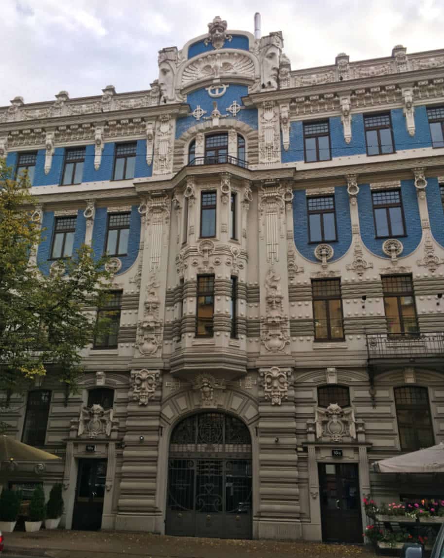 distrito de art nouveau em riga letonia prédio