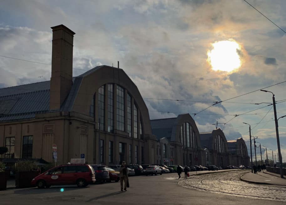 mercado municipal de riga hangares de zeppelin