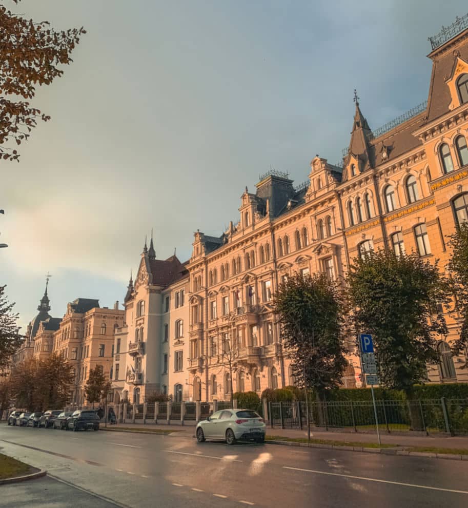 onde ficar em riga art nouveau district