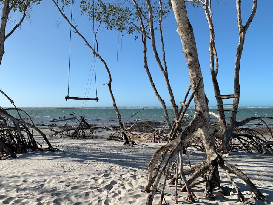 rota das emoções mangue seco ceara balanço praia sol