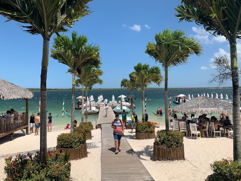 Alchymist Beach Club, na Lagoa do Paraíso, em Jericoacoara lagoa