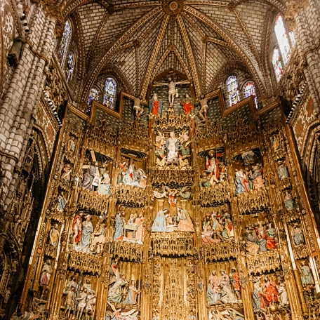 detalhes do altar da catedral da toledo espanha 