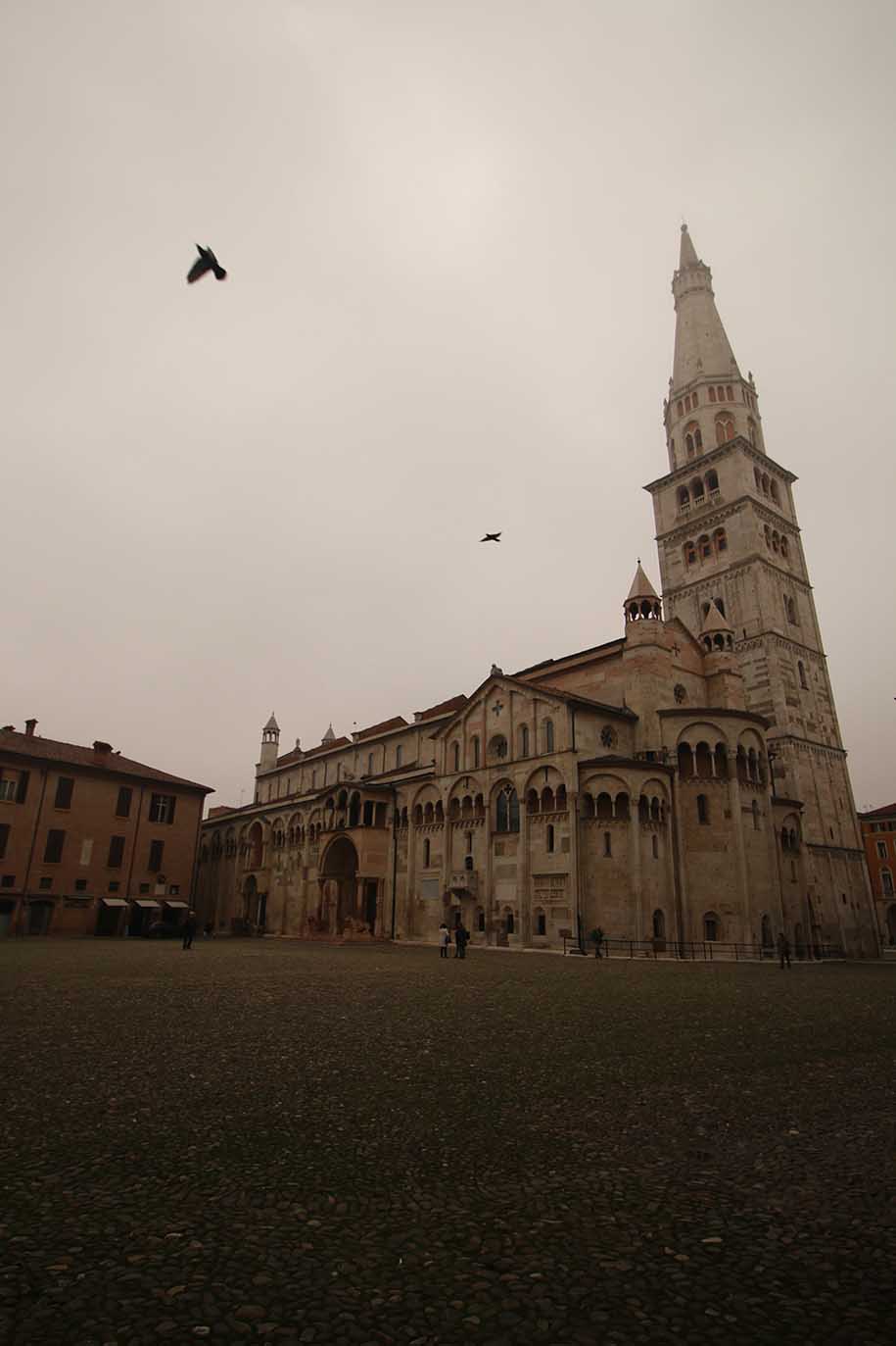 duomo de modena, na itália