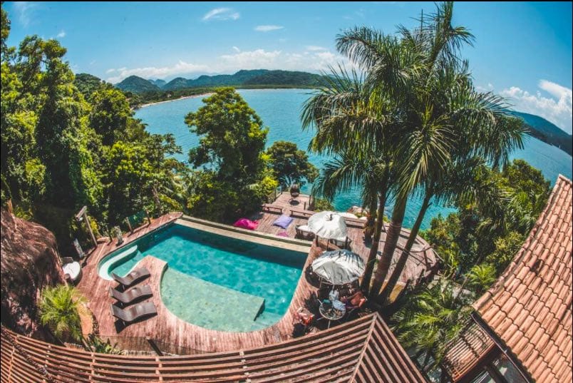 Vila exclusiva em Paraty, no sul do rio e próxima as praias do litoral norte de SP