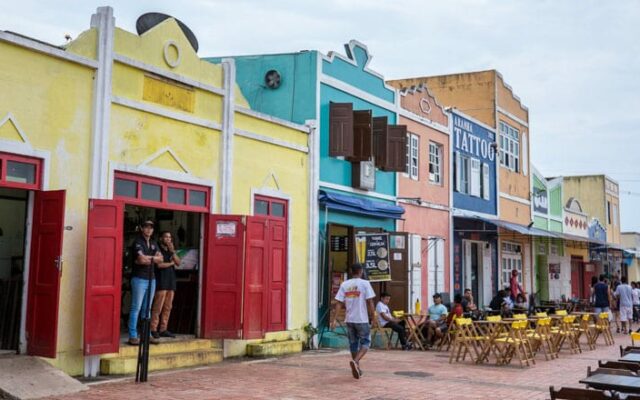 casas históricas e coloridas em Rio Branco, Acre
