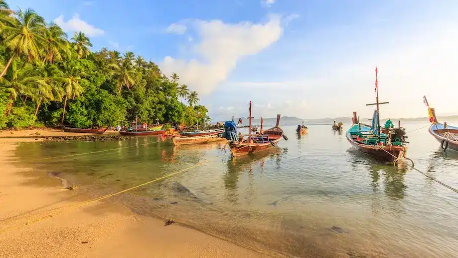 Bang Tao Beach, em Phuket, um bom lugar para quem quer se hospedar na ilha