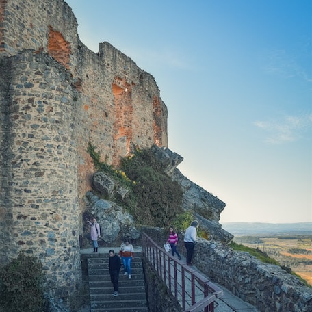 castelo aldeia castelo rodrigo rota das amendoeiras em flor