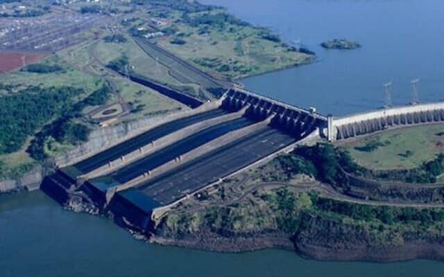 cropped-lago-itaipu-sete-quedas.jpg