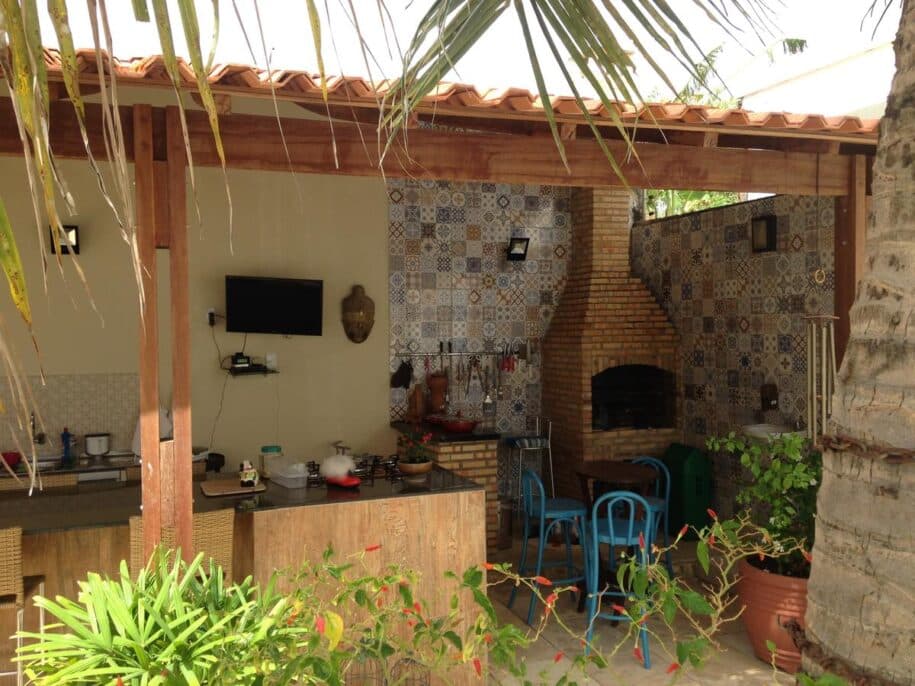 casa com piscina e churrasqueira na praia do calhau em são luis maranhão aluguel temporada booking airbnb