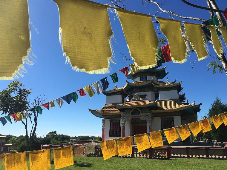 templo budista no brasil khadro ling terra pura destacada