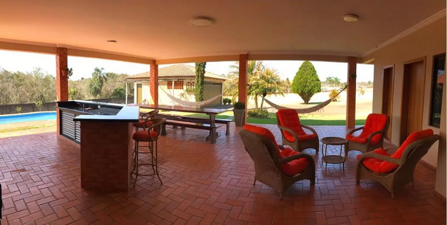 casa com piscina hidromassagem e lareira airbnb foz do iguaçu