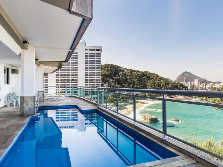 apartamento com piscina privativa na praia do leblon no rio de janeiro