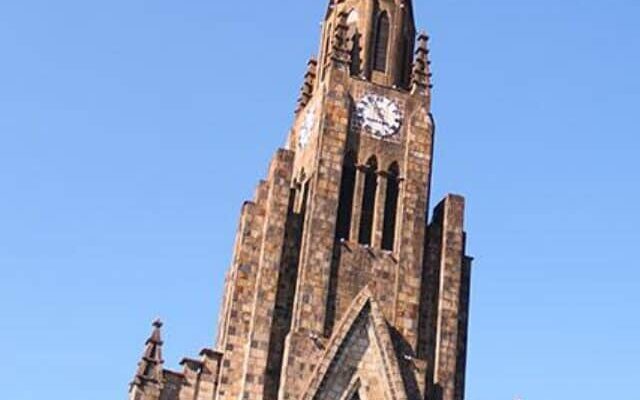 cropped-Catedral-de-Pedra-Canela.jpg