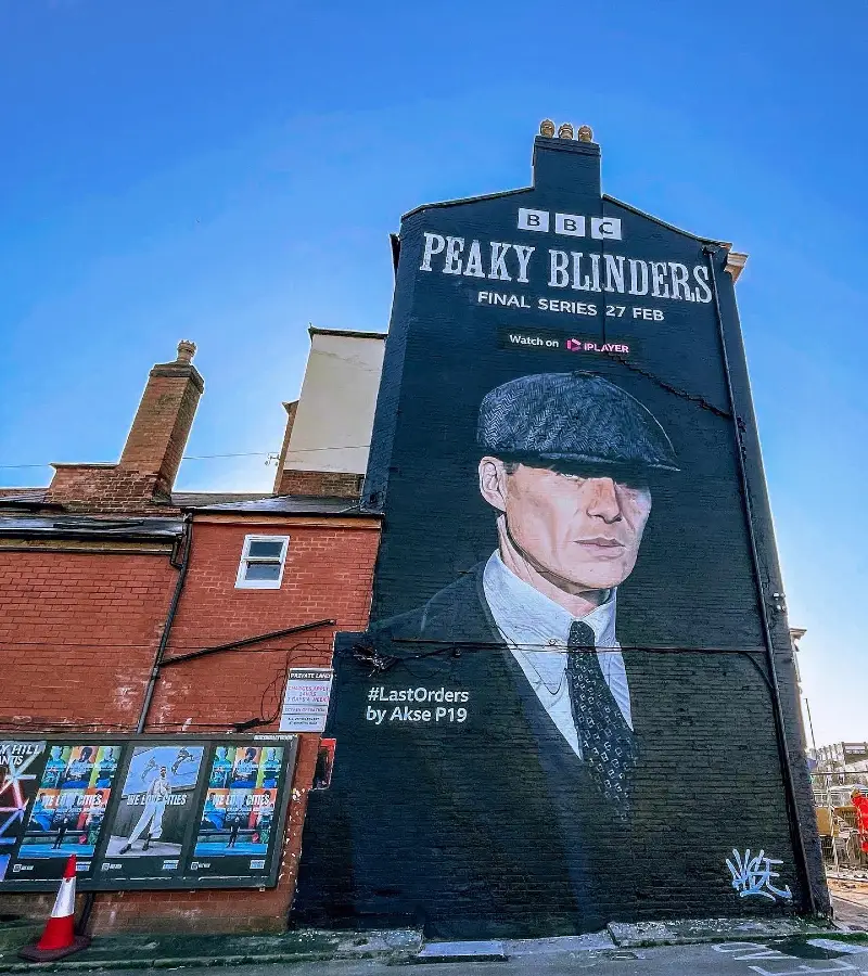 Mural com Peaky Blinders em Birmingham
