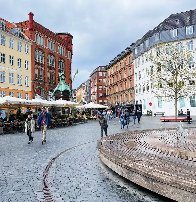 praça em copenhague - hospedagem no centro dicas