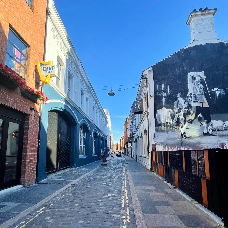 onde se hospedar em belfast bairro da catedral