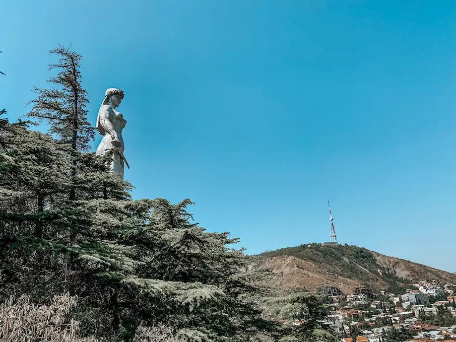 Mãe da Geórgia, estátua símbolo de Tbilisi