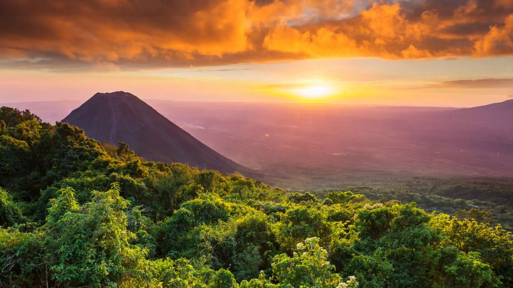 Vulcão em El Salvador, nos arredores de San Salvador