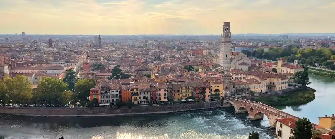vista panoramica de verona italia