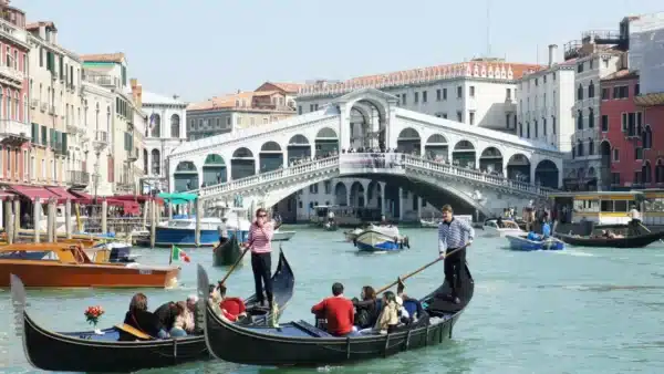 Melhores hotéis onde se hospedar em Veneza: opções próximas ao canais. 
