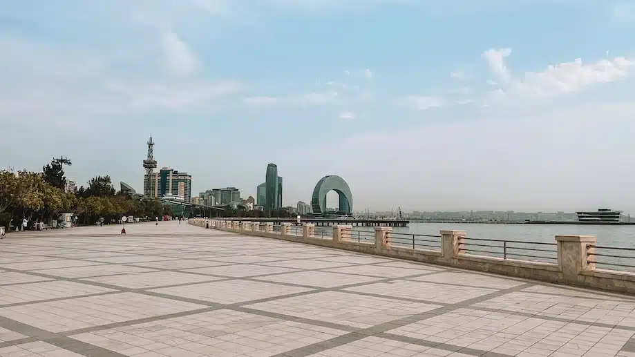 boulevard de Baku: a cidade é um oásis moderno no Cáucaso