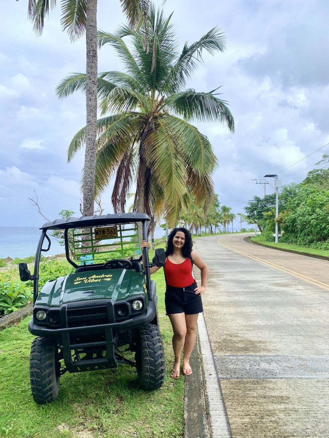 luiza com a mulita alugada em san andres
