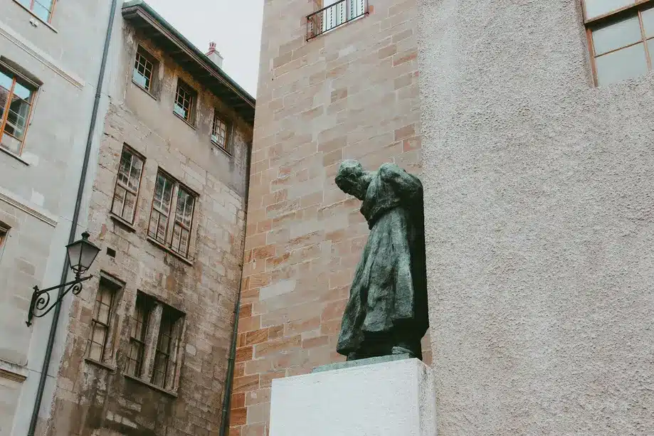 Estátua em referencia à reforma na Cidade velha de Genebra 