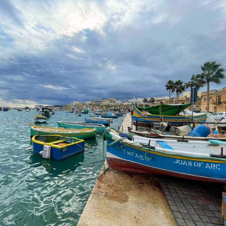 marsaxloxx vila de pescadores em malta