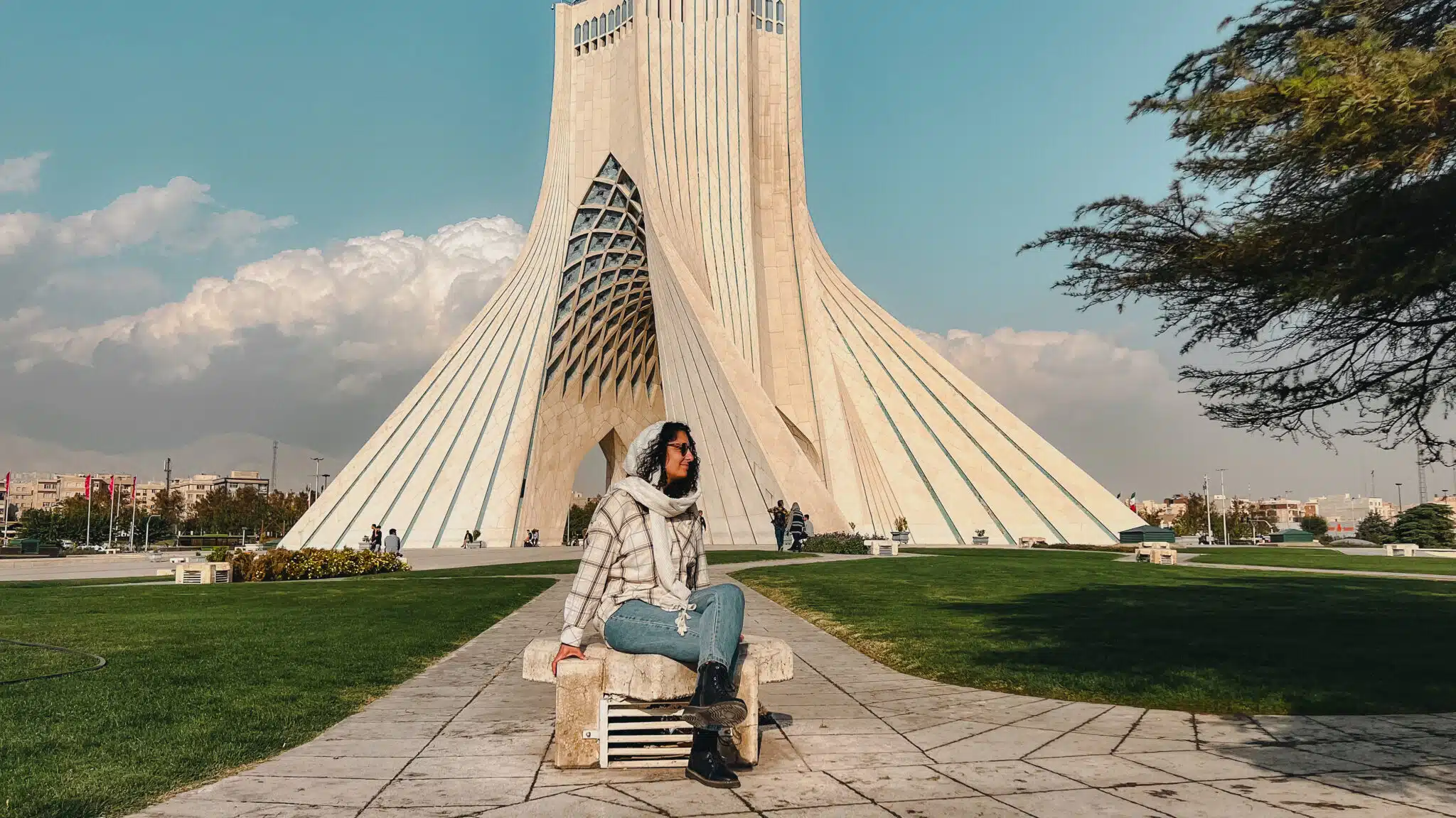 Torre Azadi - O que fazer em Teerã 