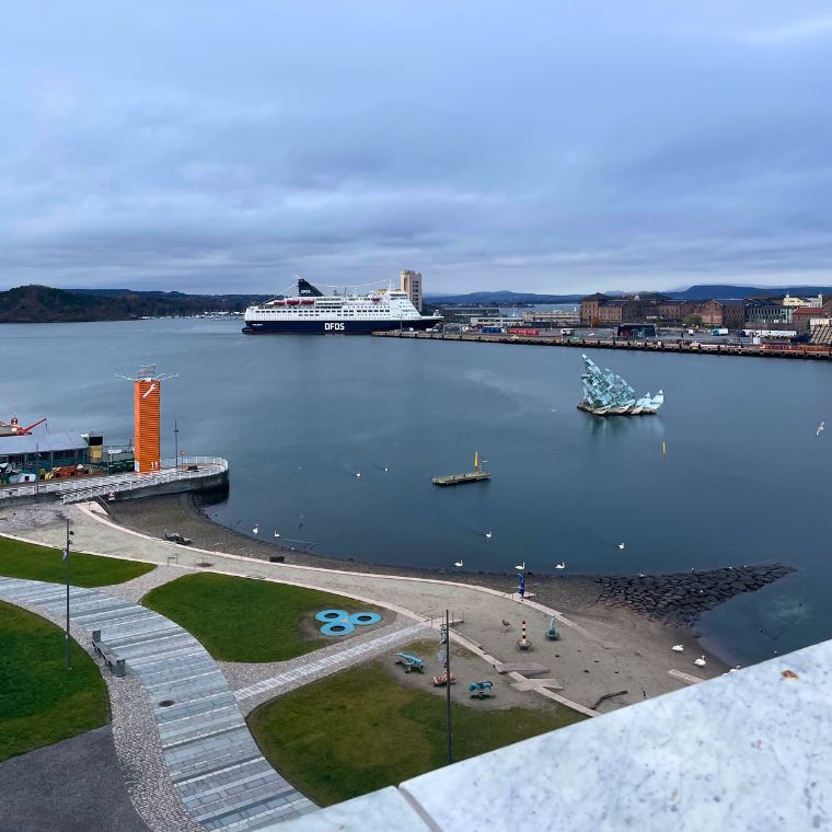 Vista dos Fiordes do Terraço da Opera em Oslo