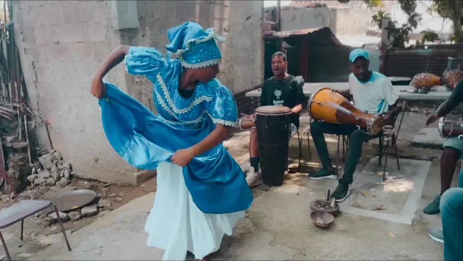 santeria cuba mulher dançando