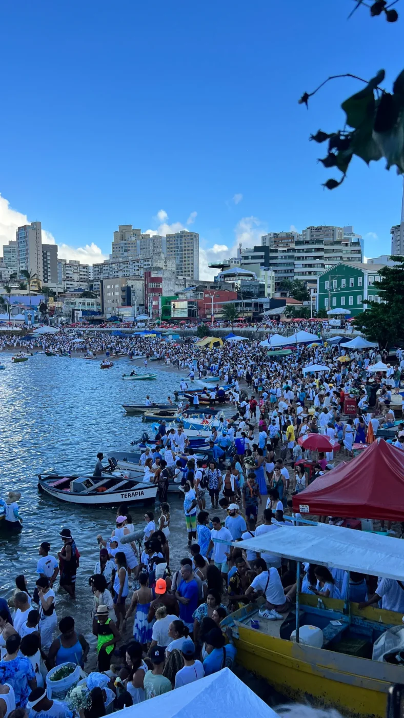Rio Vermelho no Dia de Iemanjá