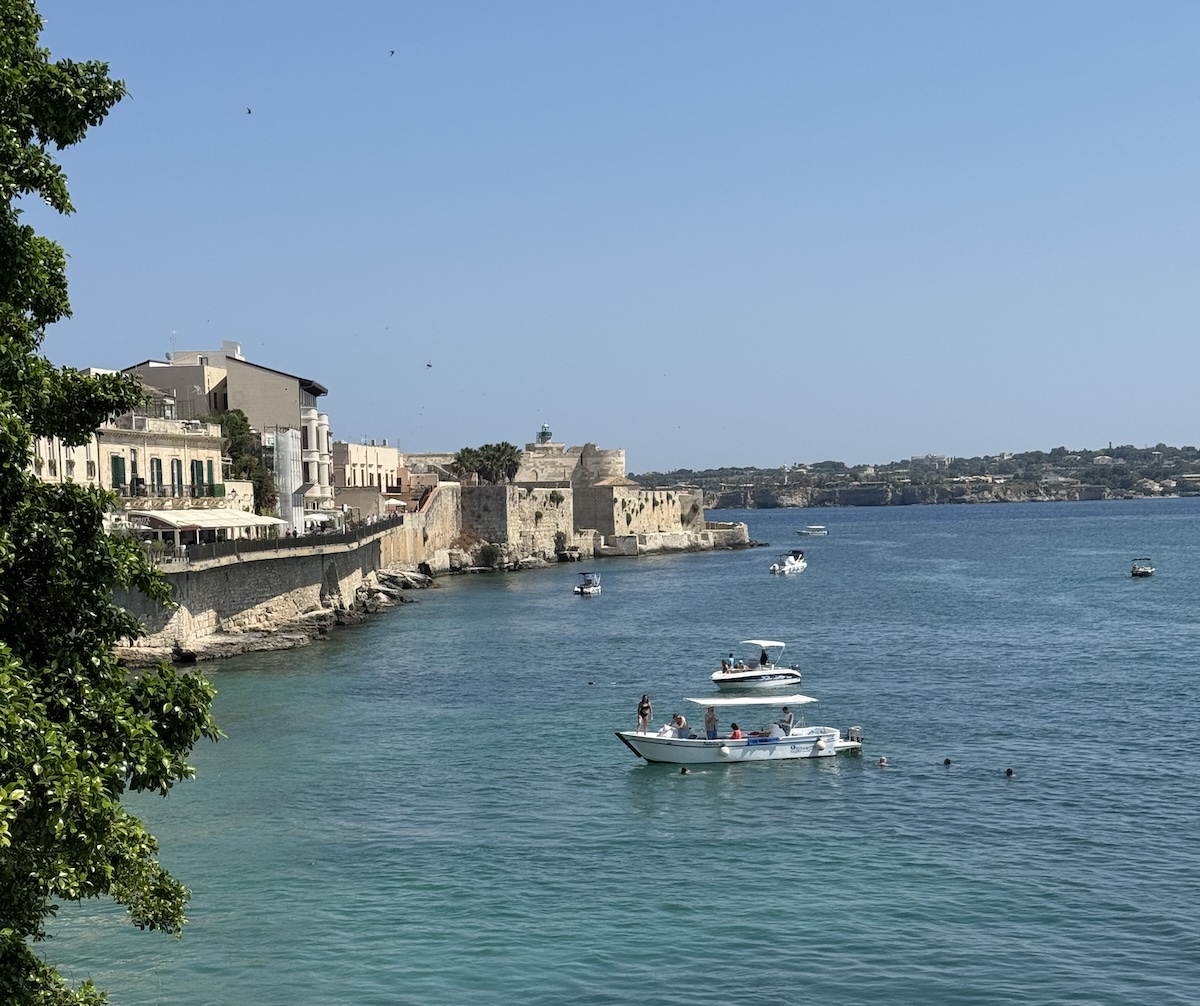 passeios de barco em siracusa