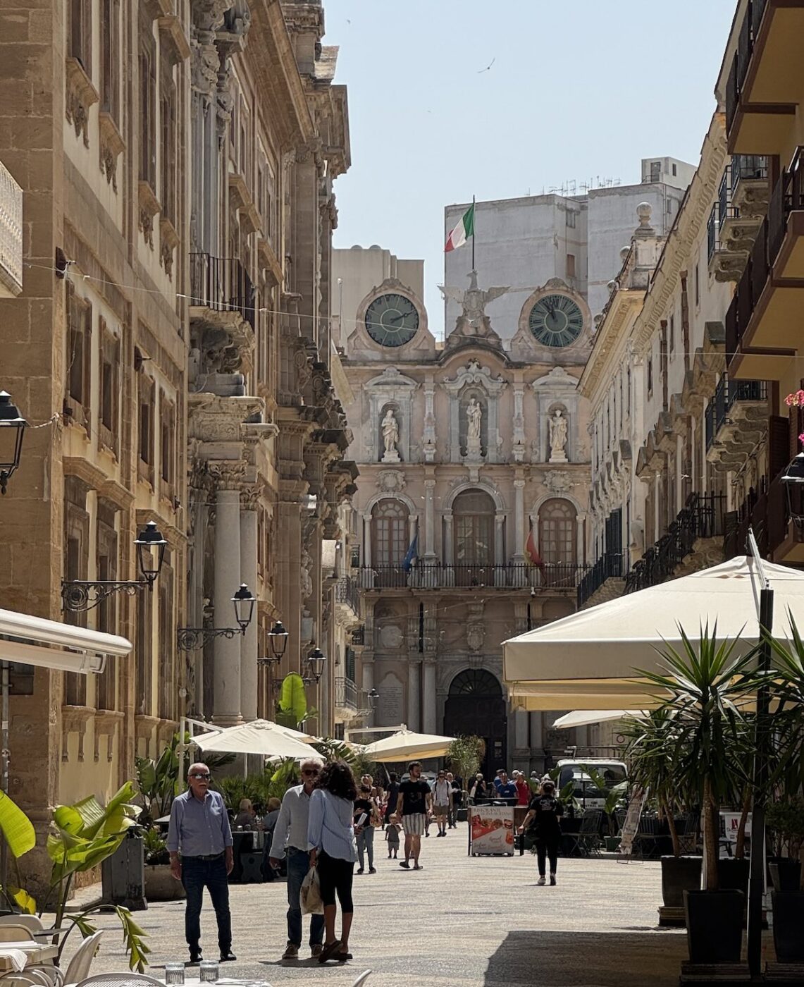 ruas e atracoes de trapani italia