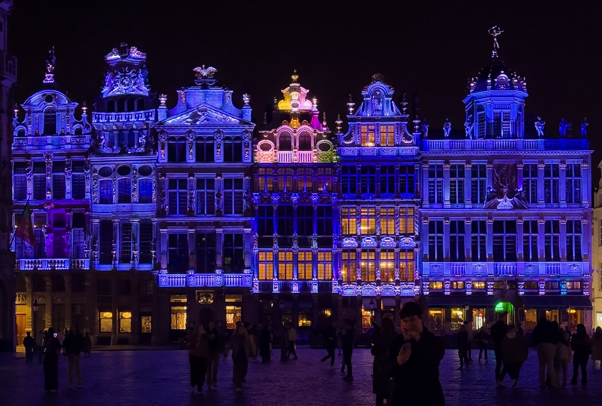 Bruxelas a noite, roteiro na belgica
